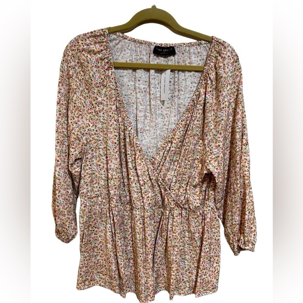 Lane Bryant Itzy ditzy floral Surplice top women’s size 14 NWT